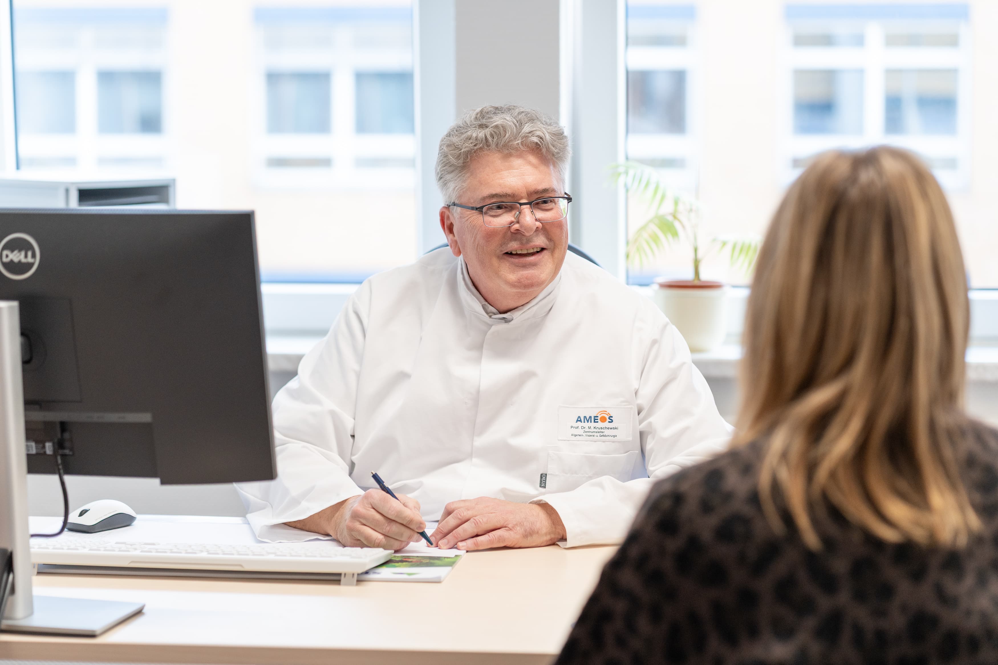 Untersuchung mit Ultraschall am AMEOS Klinikum Halberstadt
